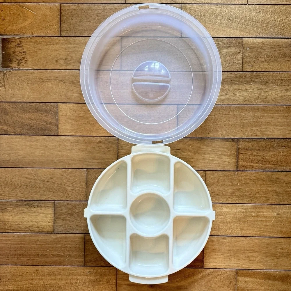 VTG Rubbermaid 7 Slot Servin Saver Fruit Veggie‎ Chip Dip Tray Locking Lid 0259